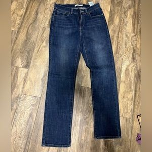 Ladies Levi Jeans.